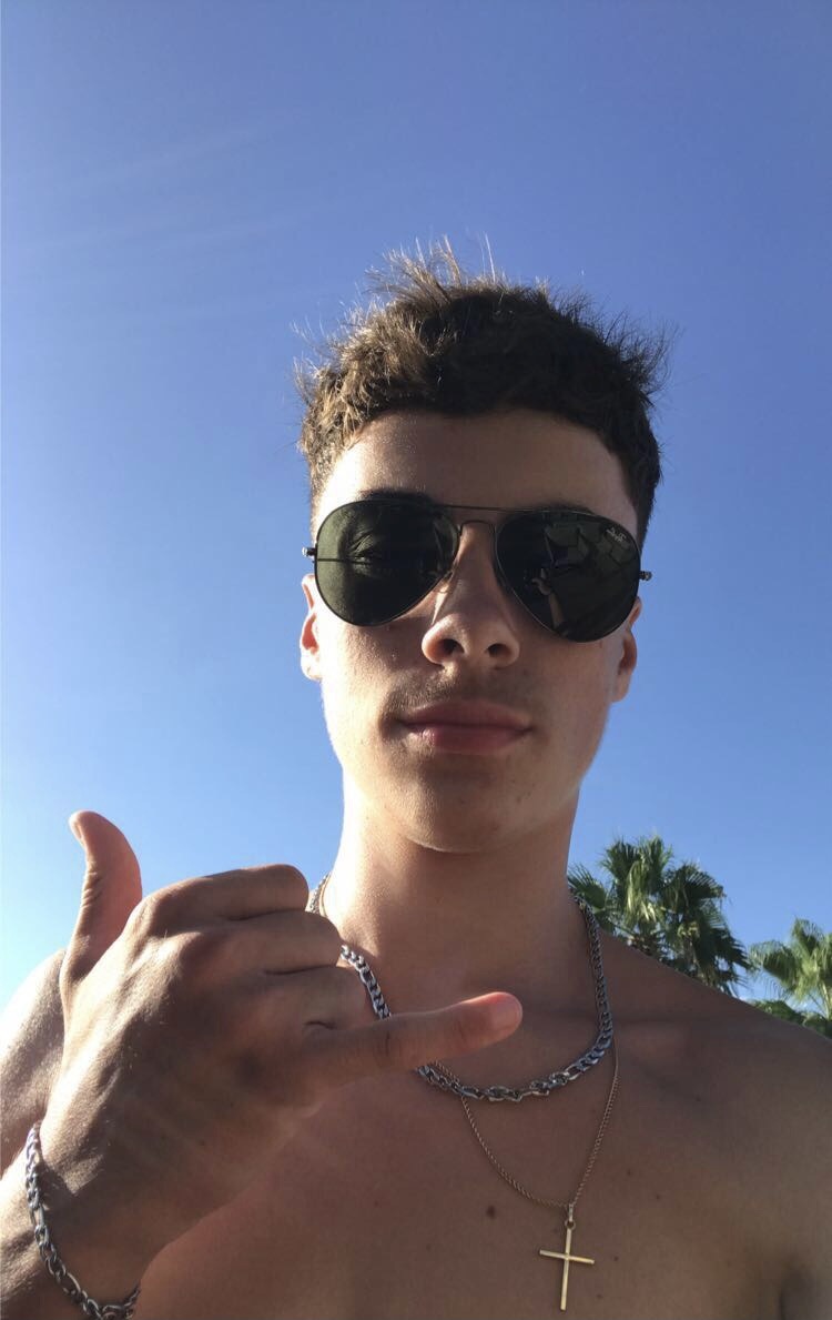 Profil de Denilson, 21 ans, Cul Belgique à Doische