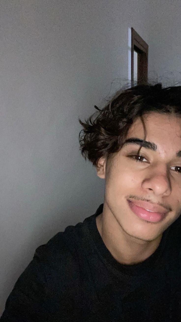 Profil de Imad, 19 ans, Cul Belgique à Courcelles